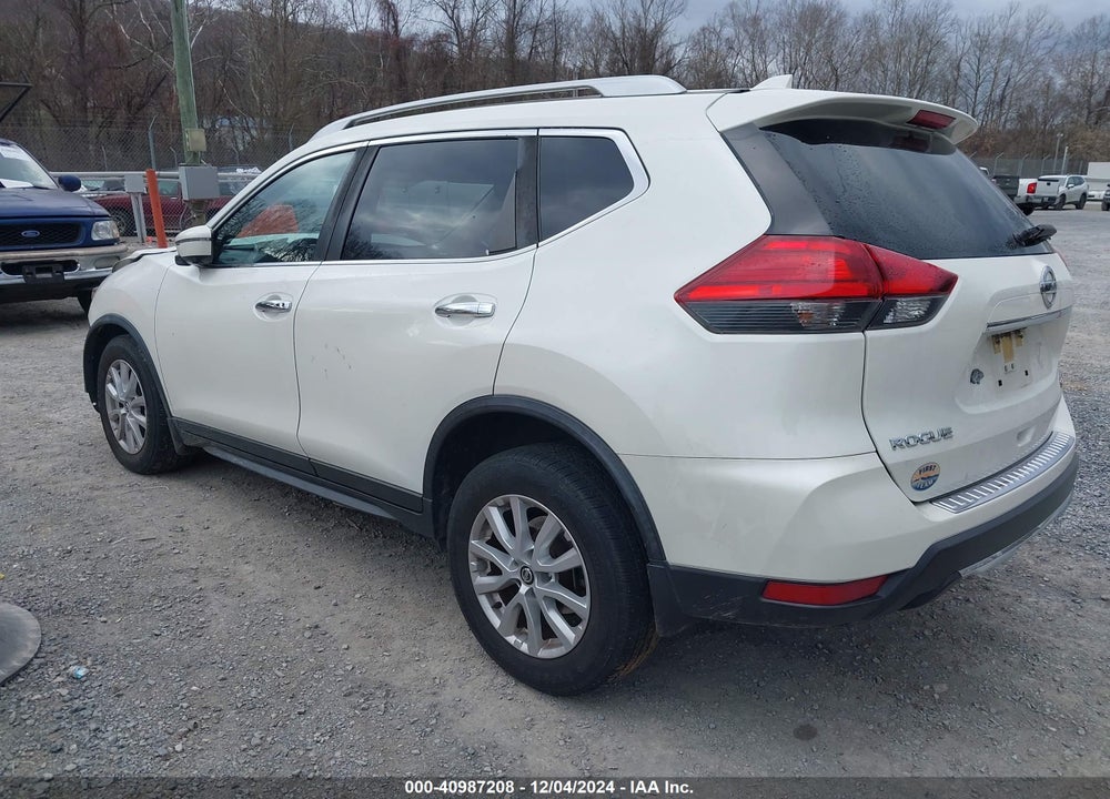 2017 NISSAN ROGUE SV VIN: JN8AT2MV5HW265975