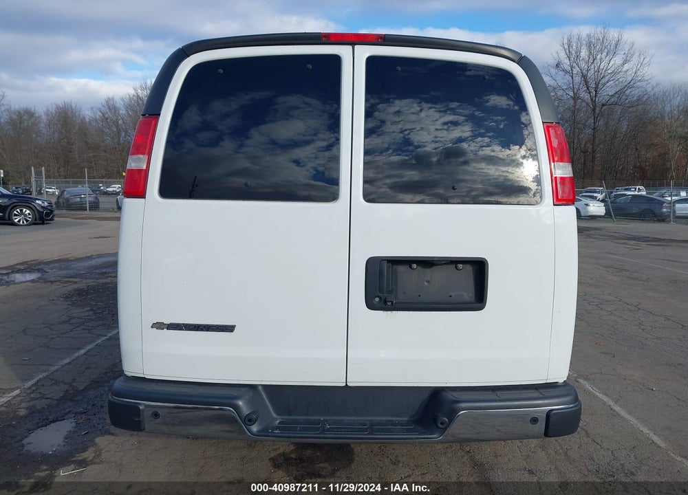 2018 CHEVROLET EXPRESS 3500 LT VIN: 1GAZGMFG4J1168551