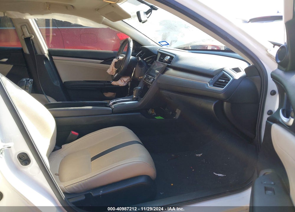 2018 HONDA CIVIC EX-L VIN: JHMFC1F76JX003164