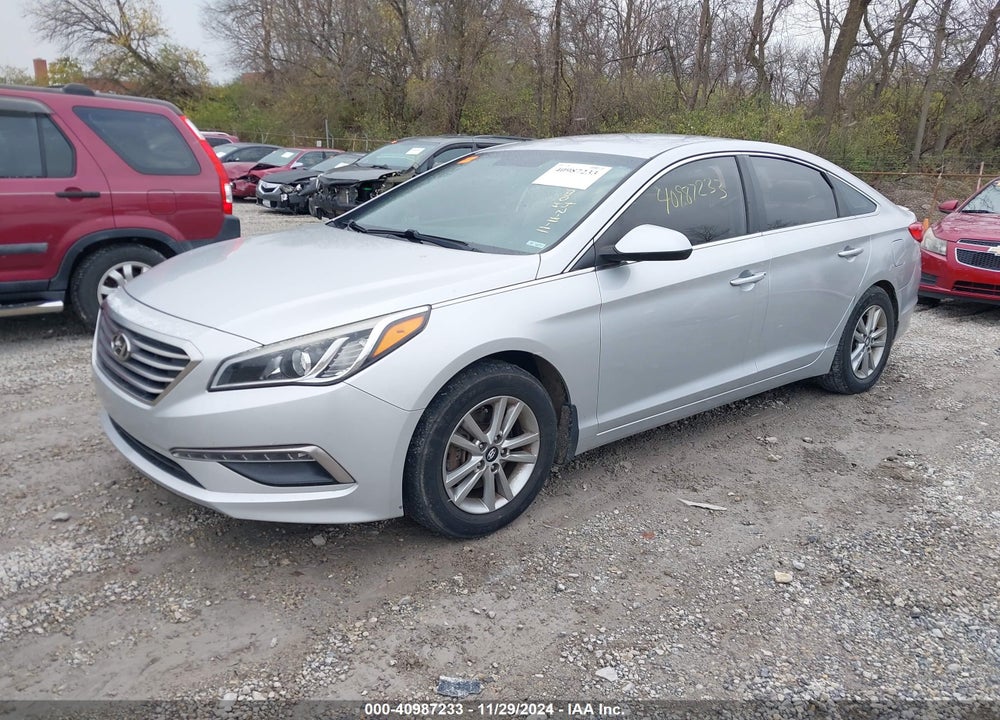 2015 HYUNDAI SONATA SE VIN: 5NPE24AF5FH159229