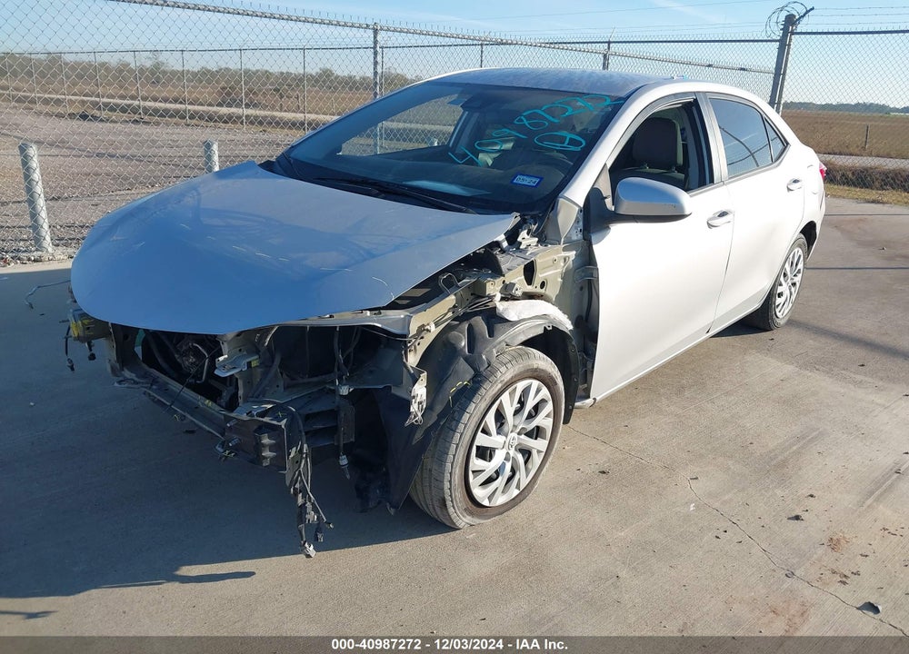 2018 TOYOTA COROLLA LE VIN: 5YFBURHEXJP784969