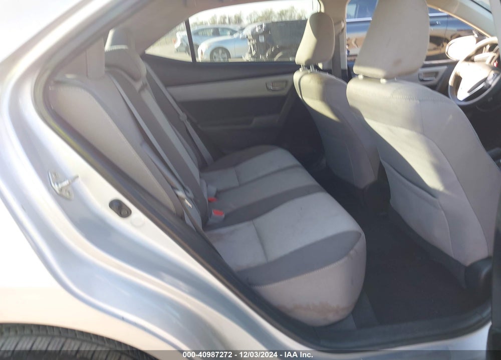 2018 TOYOTA COROLLA LE VIN: 5YFBURHEXJP784969