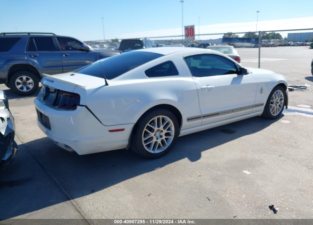 2013 FORD MUSTANG V6 PREMIUM VIN: 1ZVBP8AM6D5261966