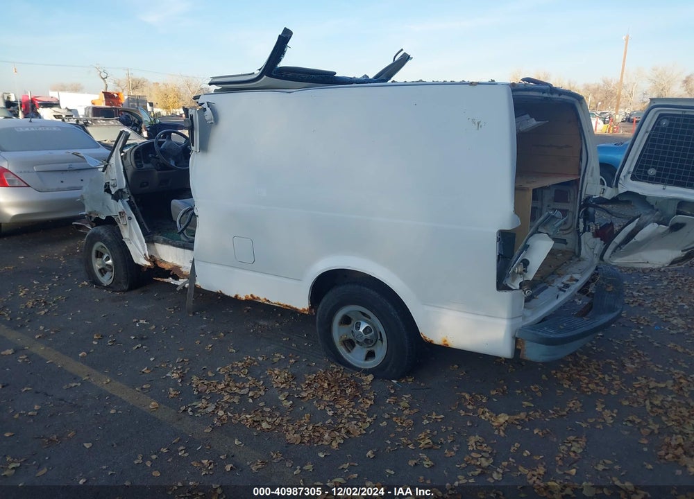 2000 CHEVROLET ASTRO VIN: 1GCDM19W0YB128368