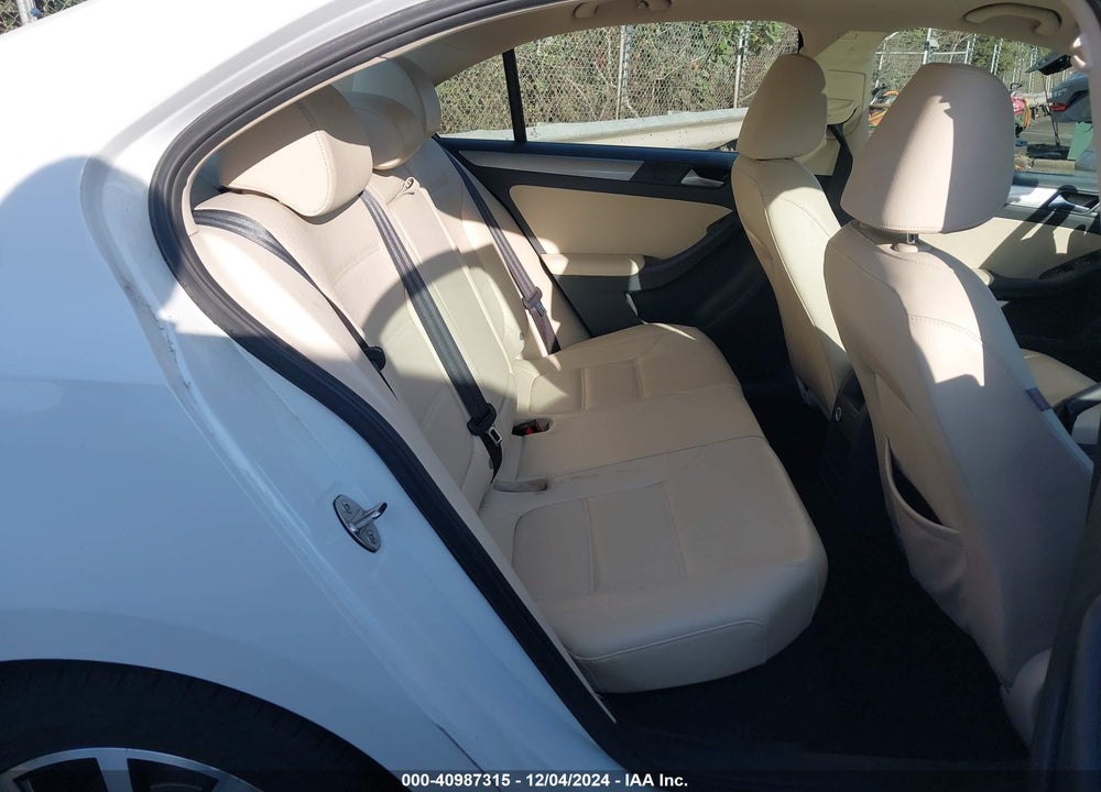 2017 VOLKSWAGEN JETTA 1.4T SE VIN: 3VWDB7AJ1HM282960