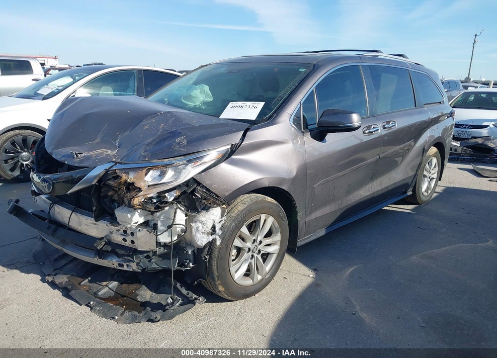2022 TOYOTA SIENNA LIMITED VIN: 5TDZRKEC0NS092324