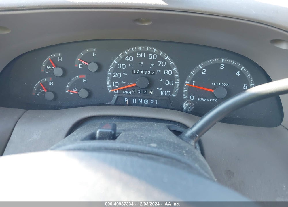 1997 FORD F-150 LARIAT/STANDARD/XL/XLT VIN: 1FTDF1767VNB73900