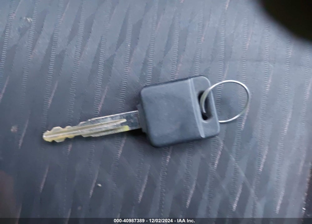 2017 NISSAN ROGUE S VIN: JN8AT2MVXHW014868