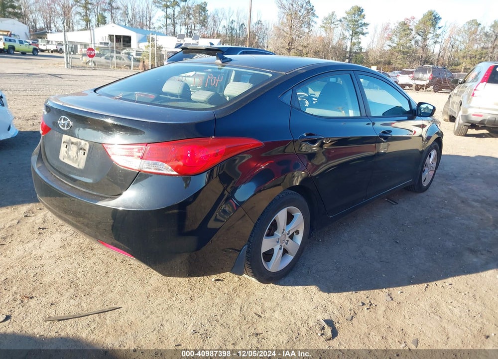 2013 HYUNDAI ELANTRA GLS VIN: KMHDH4AEXDU496320