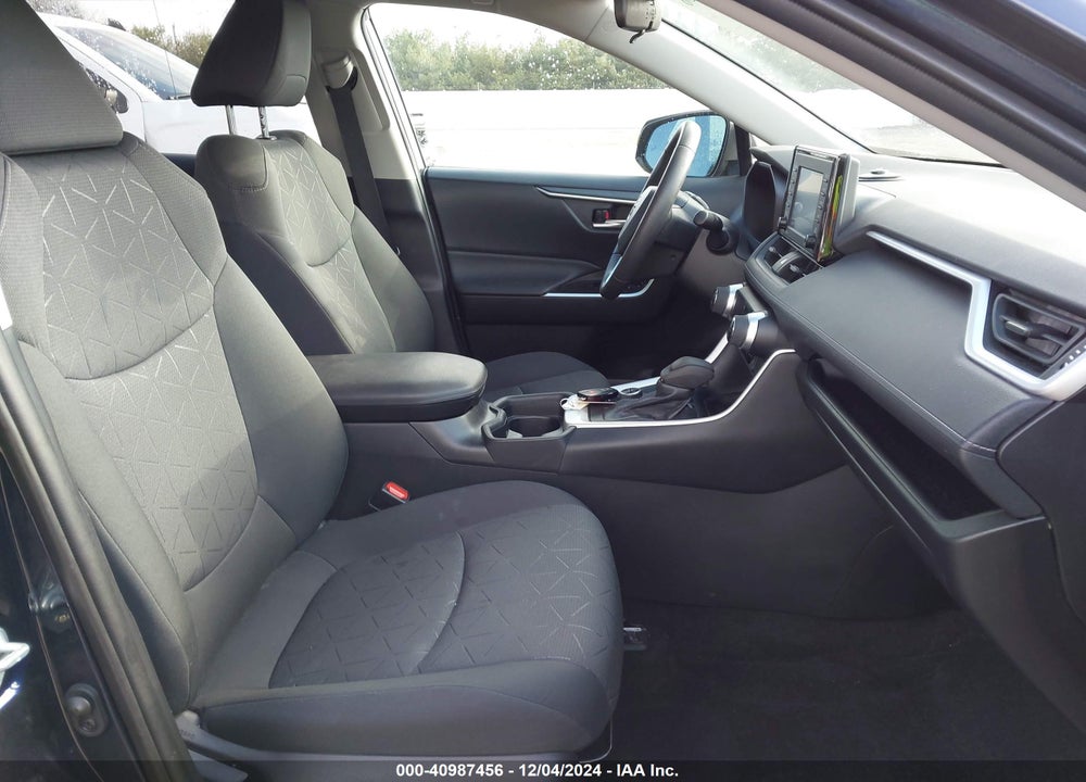 2021 TOYOTA RAV4 HYBRID XLE VIN: 4T3RWRFV4MU028415