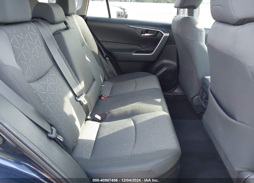 2021 TOYOTA RAV4 HYBRID XLE VIN: 4T3RWRFV4MU028415