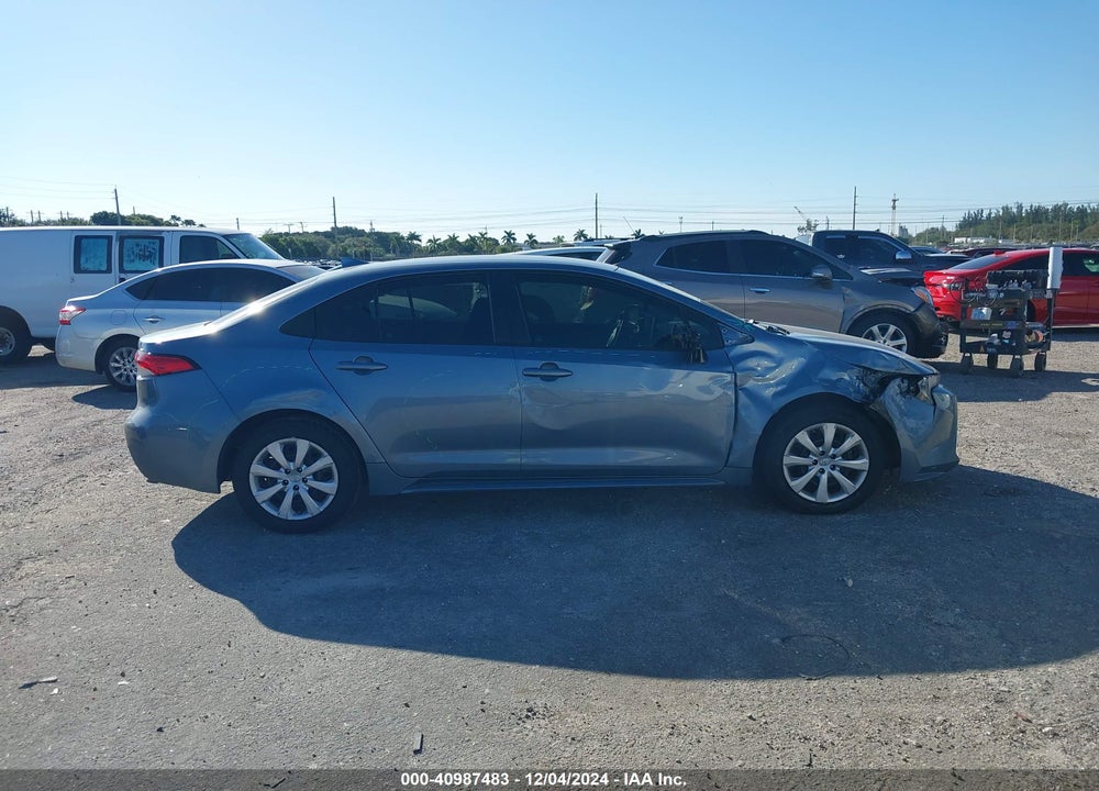 2020 TOYOTA COROLLA LE VIN: 5YFEPRAE9LP038093