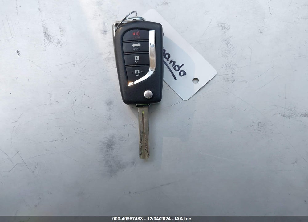 2020 TOYOTA COROLLA LE VIN: 5YFEPRAE9LP038093
