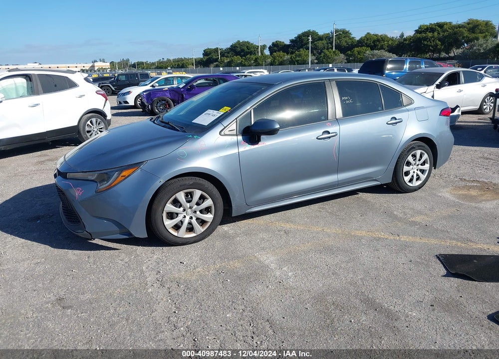 2020 TOYOTA COROLLA LE VIN: 5YFEPRAE9LP038093