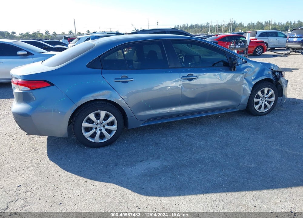 2020 TOYOTA COROLLA LE VIN: 5YFEPRAE9LP038093