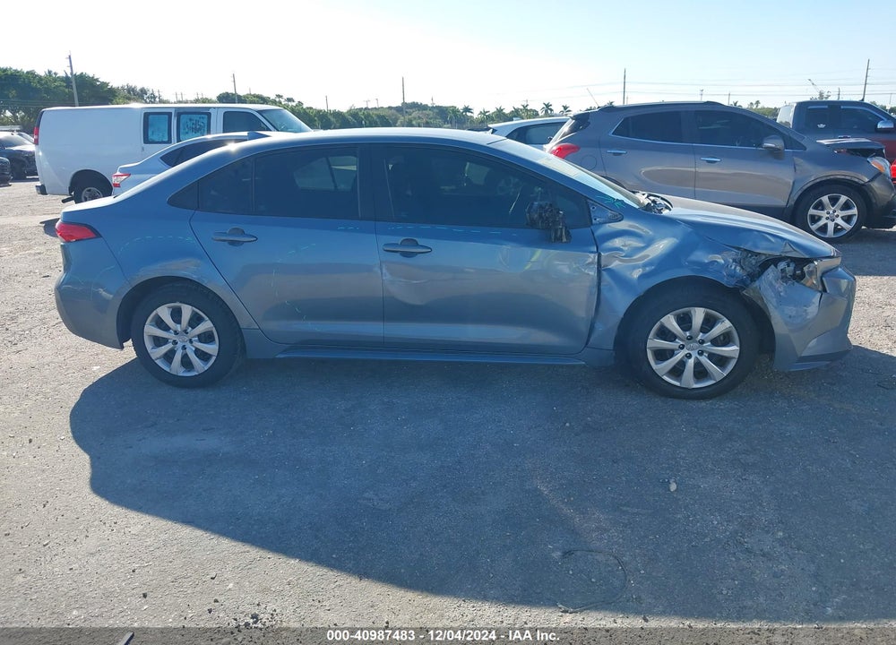 2020 TOYOTA COROLLA LE VIN: 5YFEPRAE9LP038093