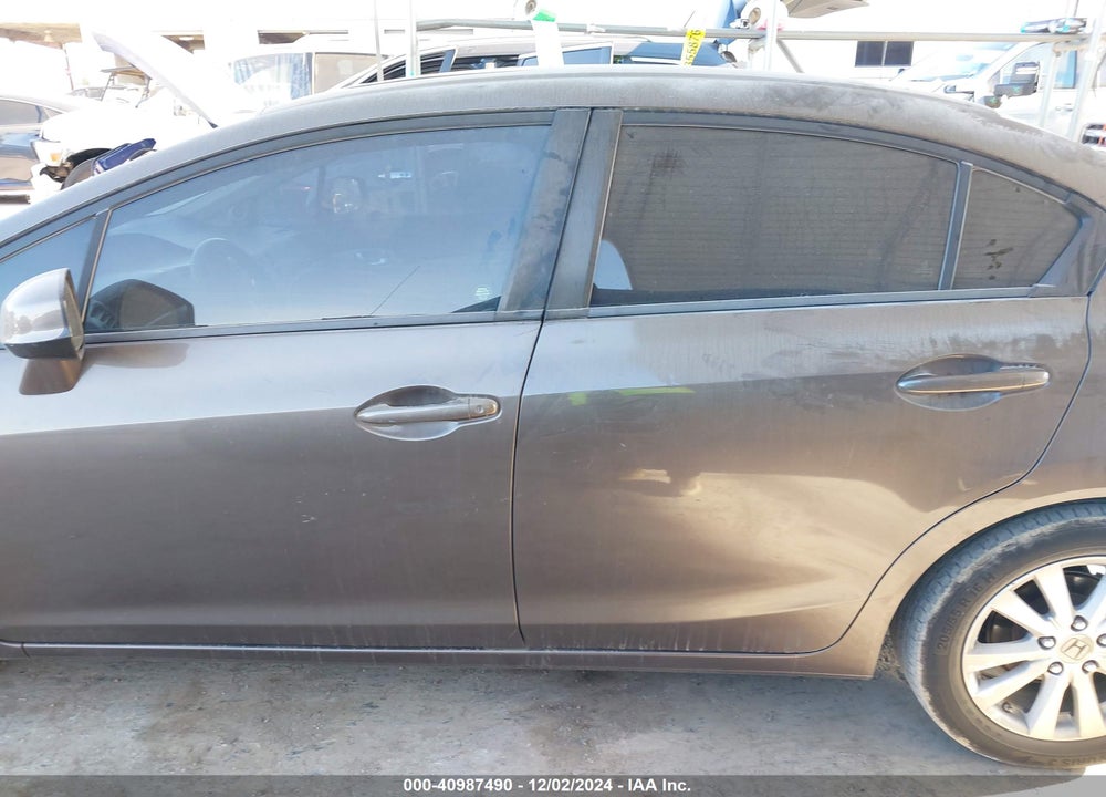 2012 HONDA CIVIC VIN: 2HGFB2F94CH550275