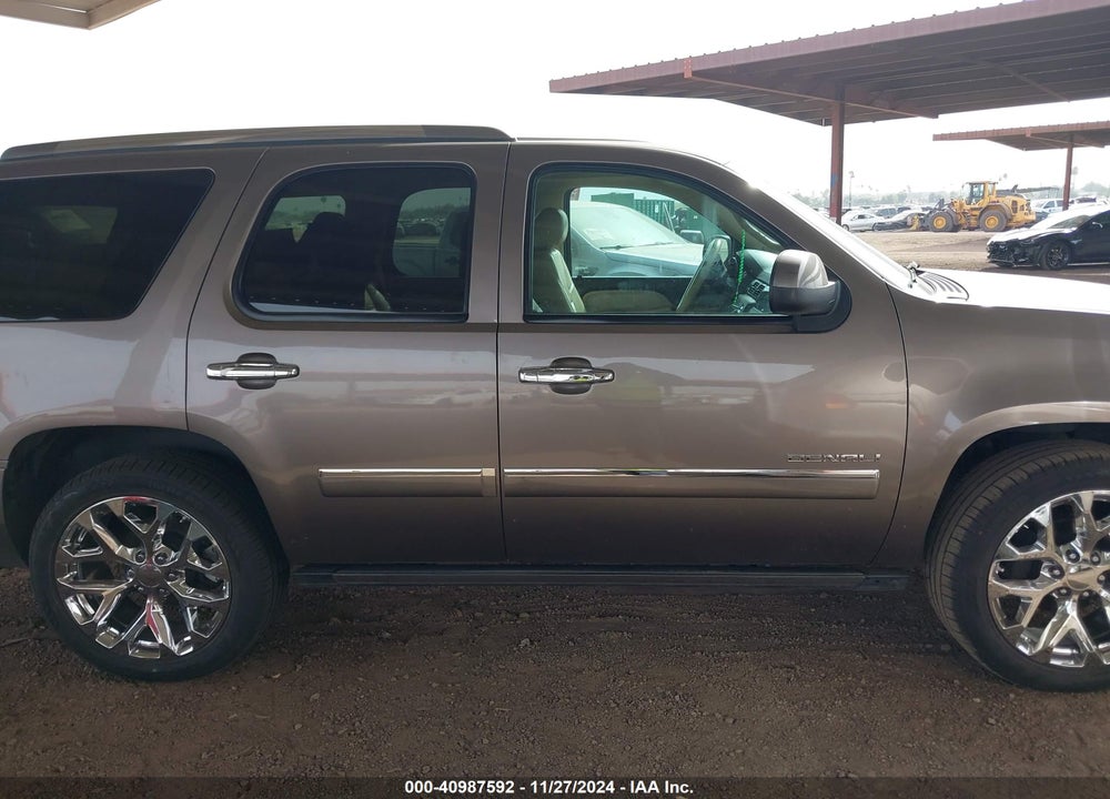 2013 GMC YUKON DENALI VIN: 1GKS1EEF6DR317917