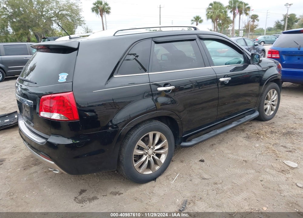 2013 KIA SORENTO SX VIN: 5XYKW4A2XDG420282