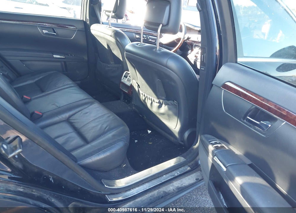 2009 MERCEDES-BENZ S 550 4MATIC VIN: WDDNG86X79A269811