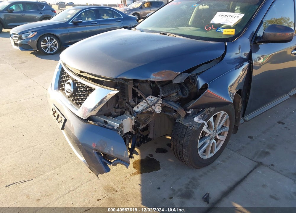 2014 NISSAN PATHFINDER SV VIN: 5N1AR2MN7EC721123