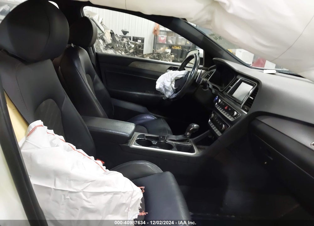 2018 HYUNDAI SONATA VIN: 5NPE34AF7JH650777