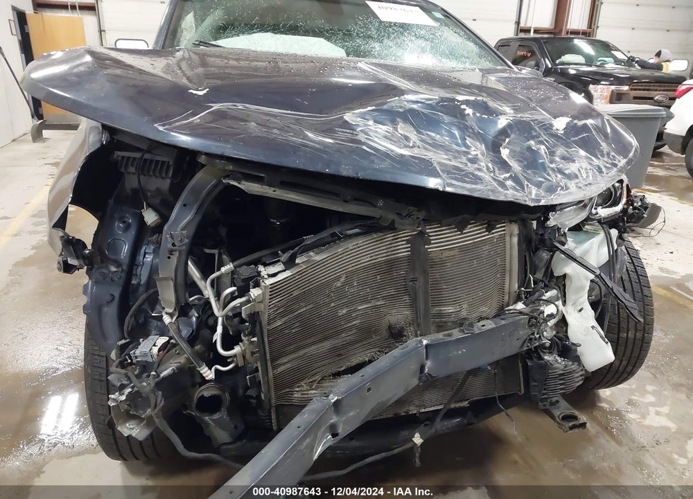 2019 CHEVROLET EQUINOX LT VIN: 3GNAXKEV2KL310860