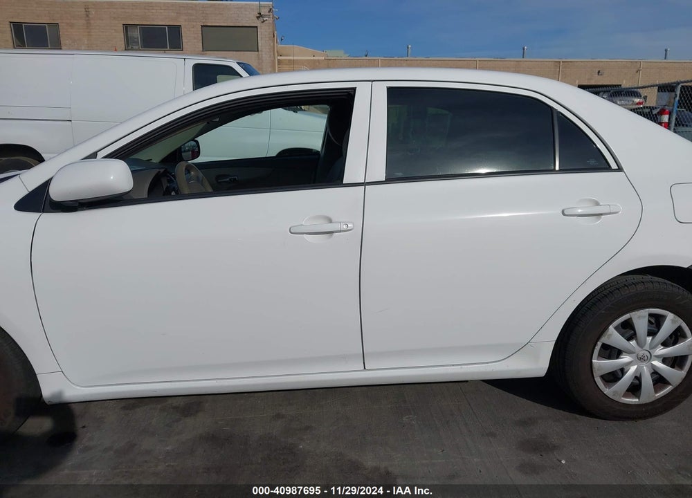 2010 TOYOTA COROLLA LE VIN: 2T1BU4EE5AC523529