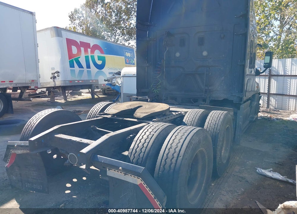 2016 FREIGHTLINER CASCADIA 125 VIN: 3AKJGLD56GSHF7092