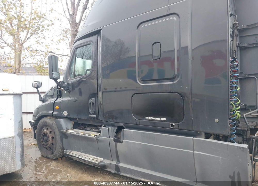 2016 FREIGHTLINER CASCADIA 125 VIN: 3AKJGLD56GSHF7092