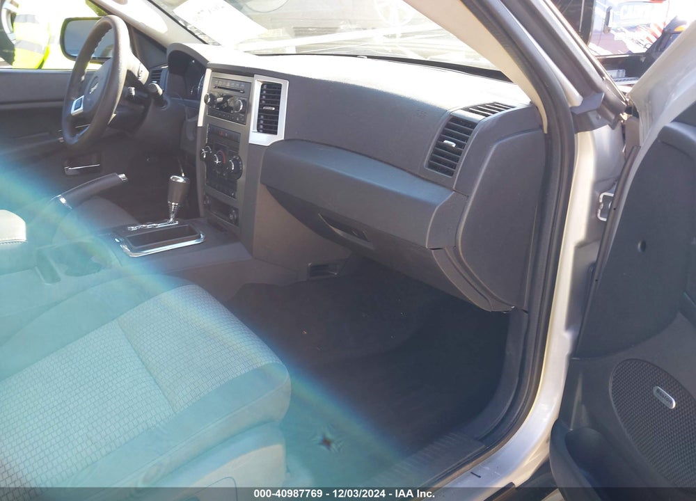 2010 JEEP GRAND CHEROKEE LAREDO VIN: 1J4PR4GK1AC137879