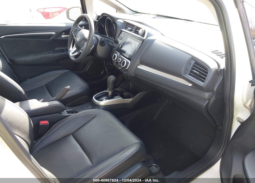 2019 HONDA FIT VIN: 3HGGK5H88KM738436