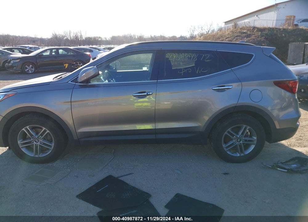 2017 HYUNDAI SANTA FE SPORT 2.4L VIN: 5NMZUDLB9HH031050