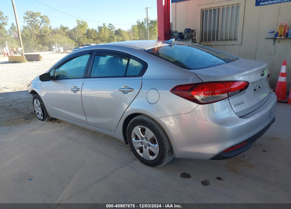 2017 KIA FORTE LX VIN: 3KPFK4A70HE105065