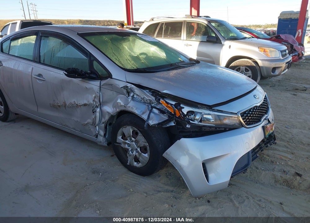 2017 KIA FORTE LX VIN: 3KPFK4A70HE105065