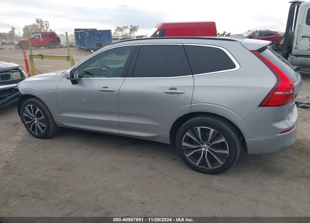 2022 VOLVO XC60 B5 MOMENTUM VIN: YV4L12RK1N1941336