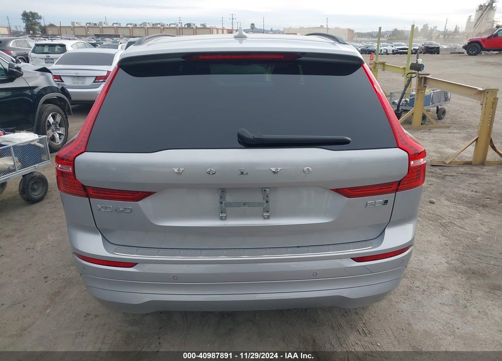 2022 VOLVO XC60 B5 MOMENTUM VIN: YV4L12RK1N1941336