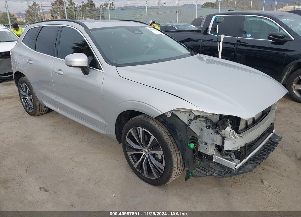 2022 VOLVO XC60 B5 MOMENTUM VIN: YV4L12RK1N1941336