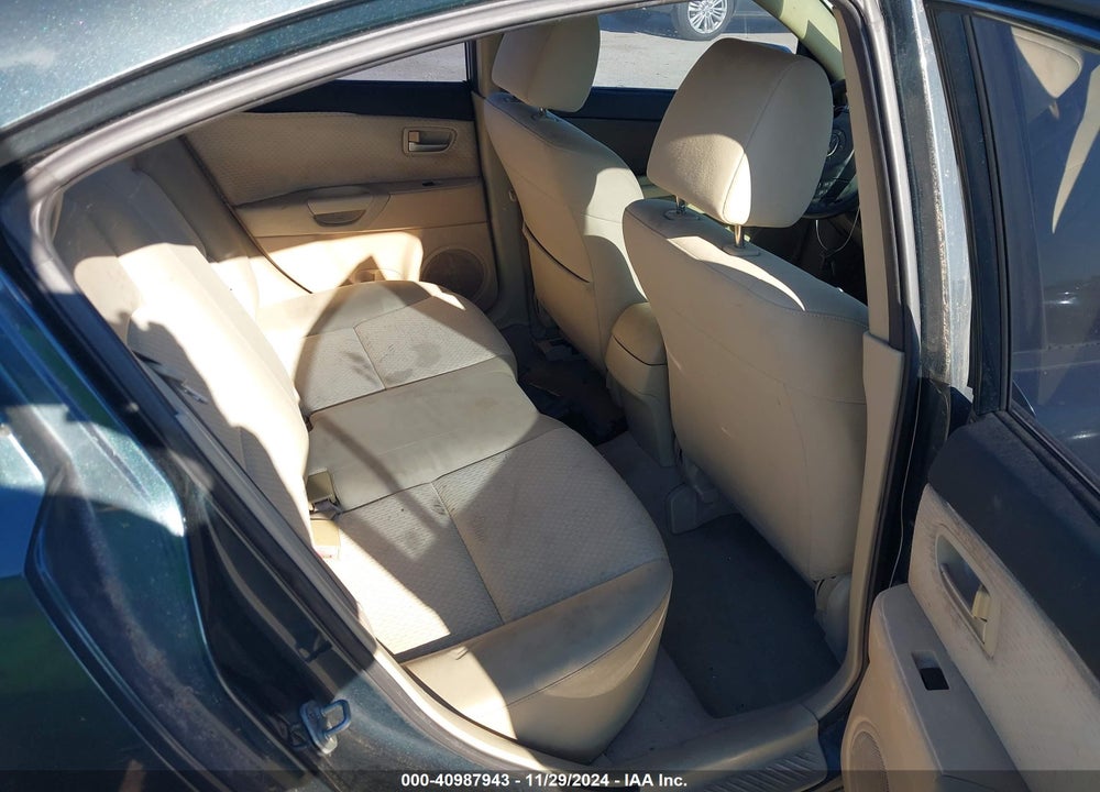 2004 MAZDA 3 I VIN: JM1BK12FX41178539
