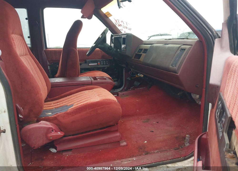 1994 CHEVROLET GMT-400 K1500 VIN: 1GCEK19K3RE194940
