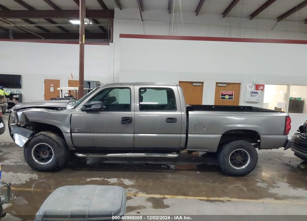 2006 CHEVROLET SILVERADO 2500HD WORK TRUCK VIN: 1GCHK23D16F239487