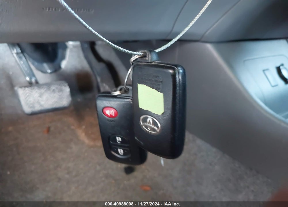 2011 TOYOTA PRIUS TWO VIN: JTDKN3DU8B5340222