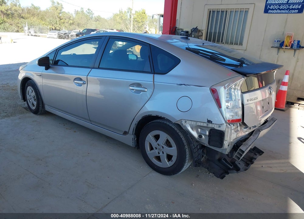 2011 TOYOTA PRIUS TWO VIN: JTDKN3DU8B5340222