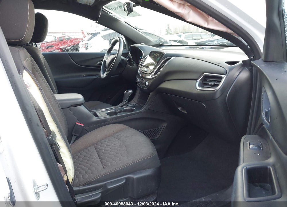 2018 CHEVROLET EQUINOX LT VIN: 2GNAXTEX8J6161008