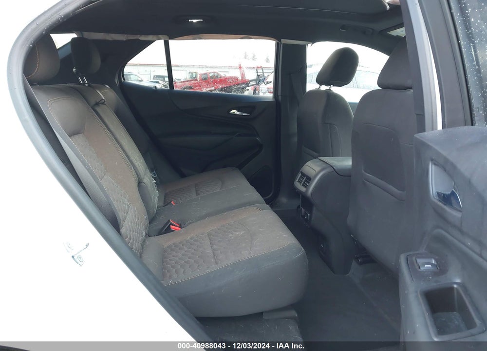 2018 CHEVROLET EQUINOX LT VIN: 2GNAXTEX8J6161008