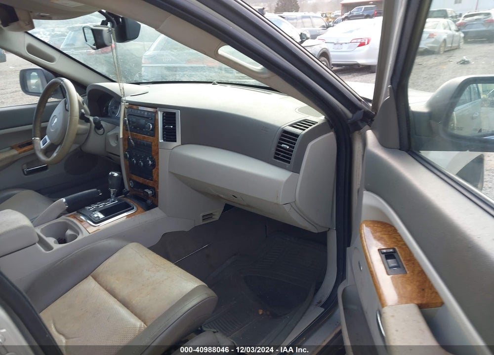 2008 JEEP GRAND CHEROKEE LIMITED VIN: 1J8HR58228C206631