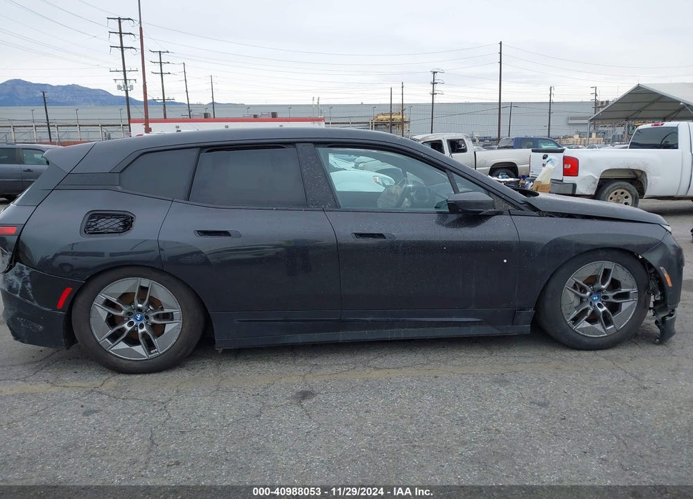 2023 BMW IX XDRIVE50 VIN: WB523CF0XPCL66917