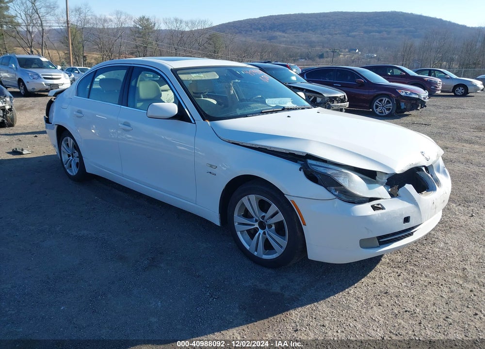 2010 BMW 528 XI VIN: WBANV1C59AC158645