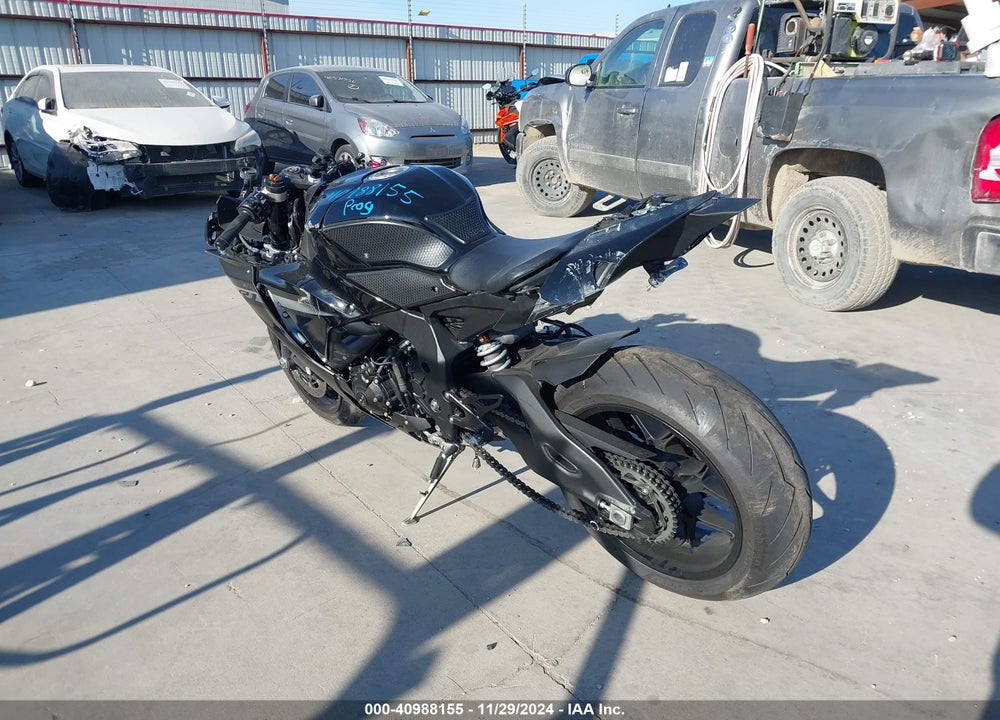 2024 YAMAHA YZFR1 VIN: JYARN66E3RA003699