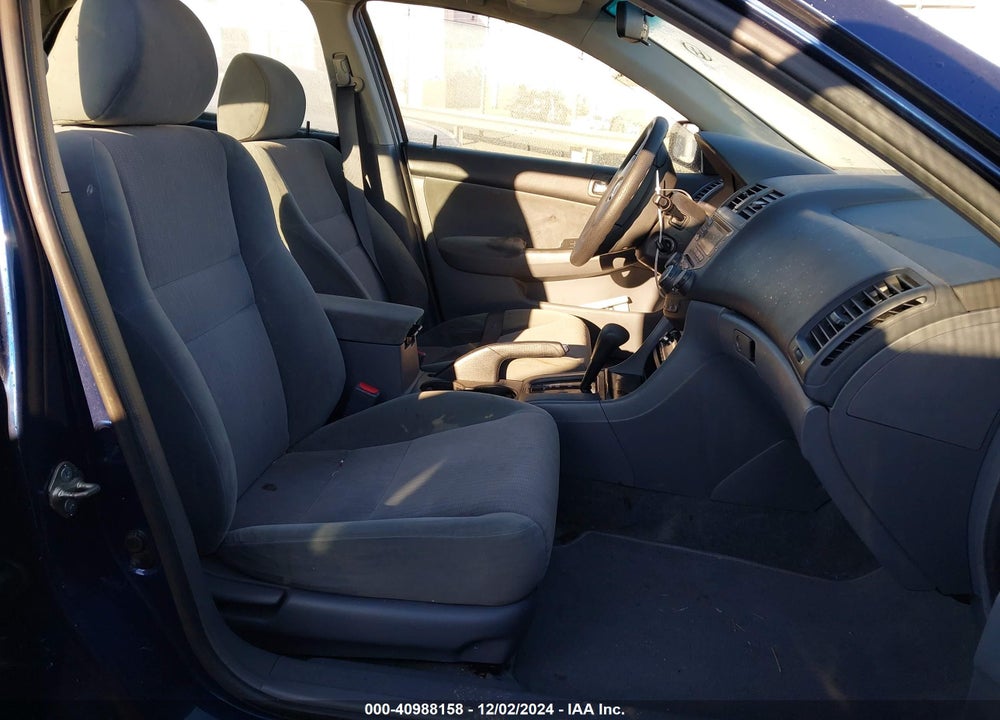 2003 HONDA ACCORD 2.4 LX VIN: 1HGCM56373A063533